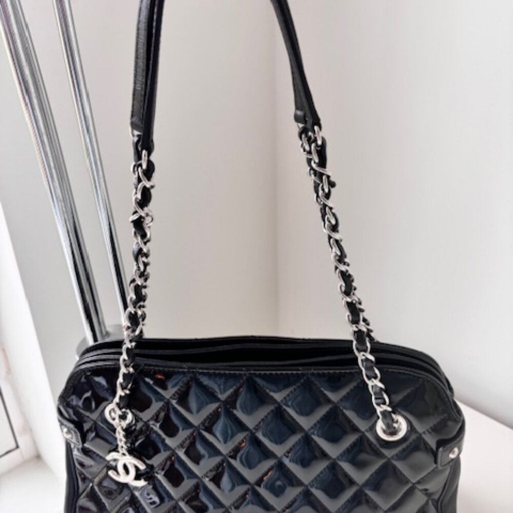 Authentic Chanel bag patent leather small black quilted 2017 make like new